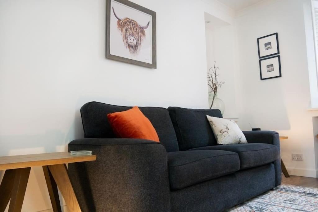 Central 2 Bedroom Luxury Home Close To River Ness Inverness Eksteriør billede