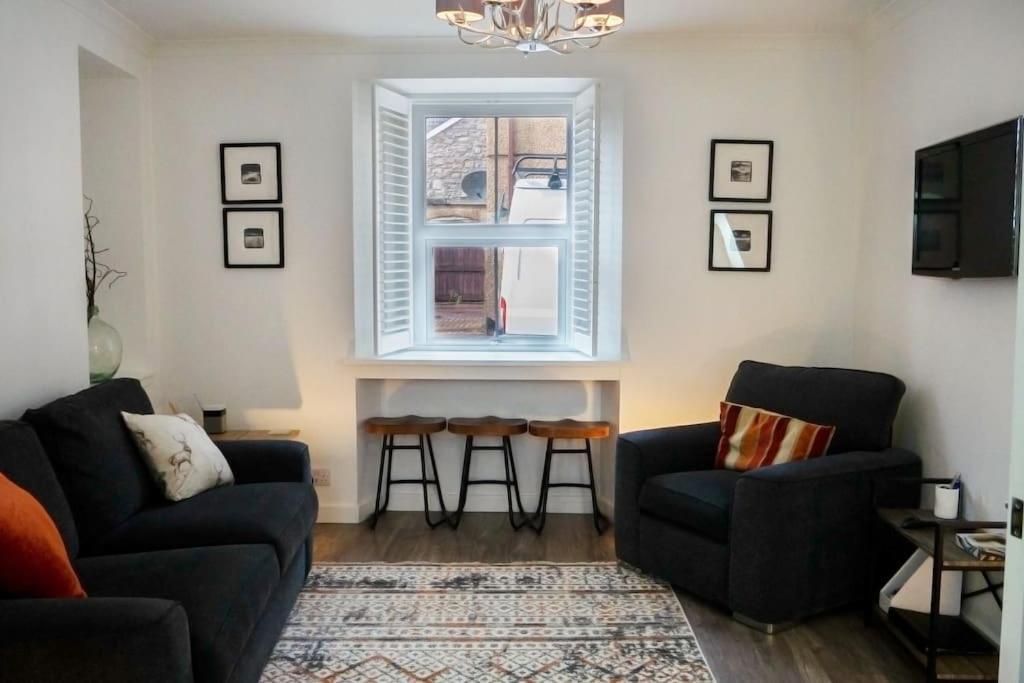 Central 2 Bedroom Luxury Home Close To River Ness Inverness Eksteriør billede
