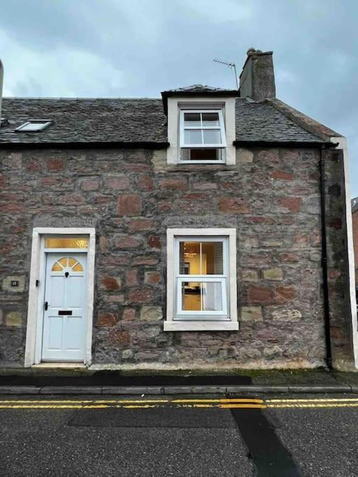 Central 2 Bedroom Luxury Home Close To River Ness Inverness Eksteriør billede